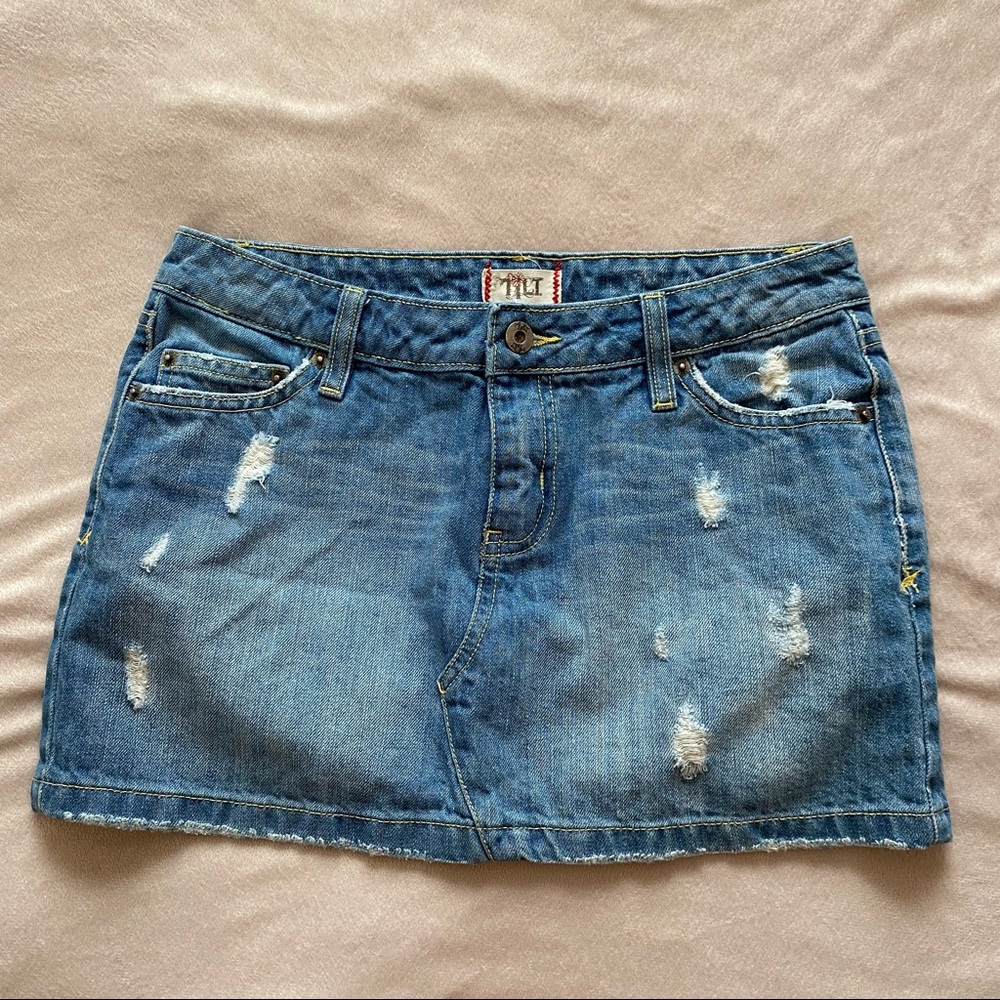 Tilt distressed denim jean mini skirt
